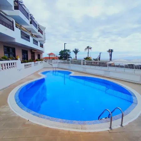 Apartment On The Front Line From The Ocean Guia de Isora (Tenerife)
